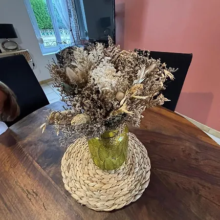 La Maison De Victoire Cour Et Wc Etage Semesterbostad