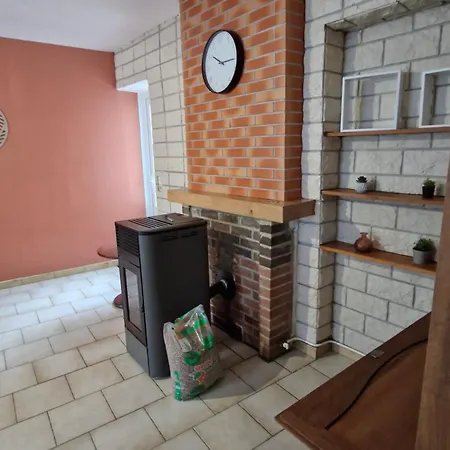 La Maison De Victoire Cour Et Wc Etage * Fourmies