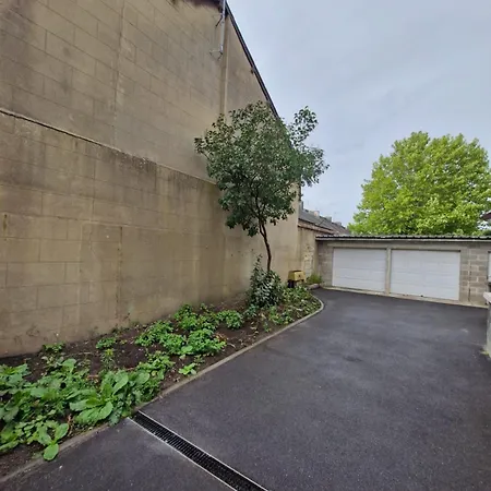 La Maison De Victoire 80 M2, Cour, Wc A L'Etage Et Poele A Pellet *